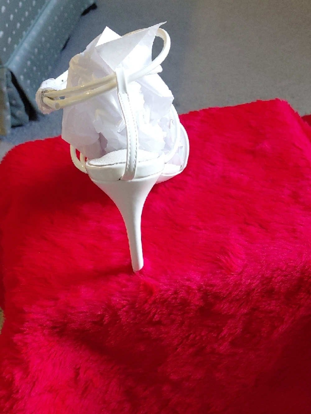 Cape Robbin White Strappy Patent Heeled Sandals - Picture 10 of 15